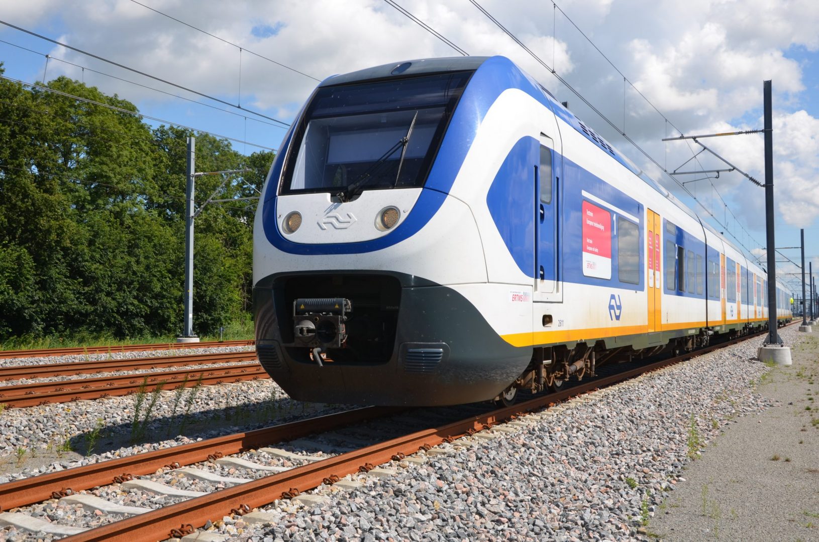 trein op spoorweg